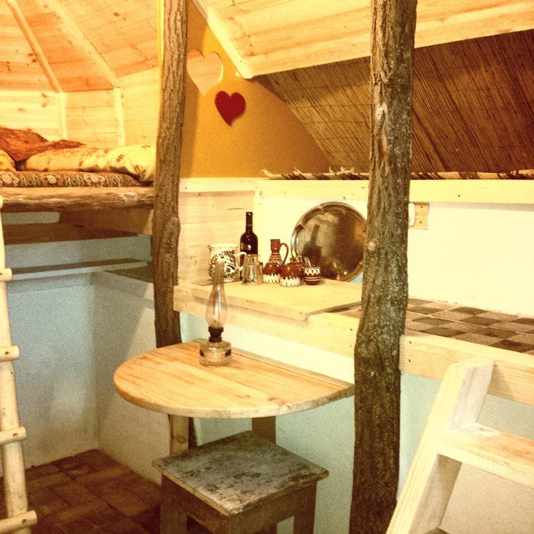 Chy-Kara Farm Camping Bed & Breakfast Palmonostora Room photo